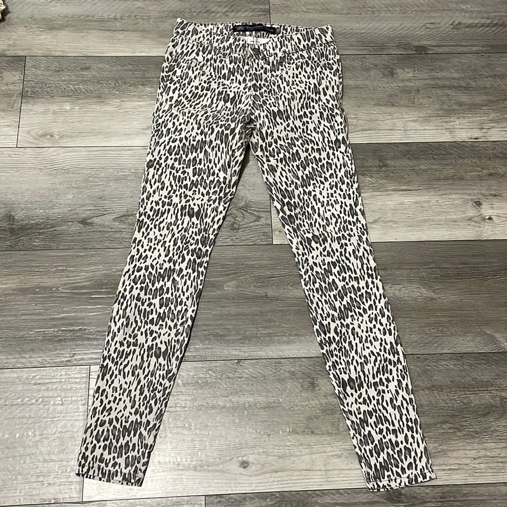 Divine‎ Rights of Denim, skinny, animal print, leopard, size 27